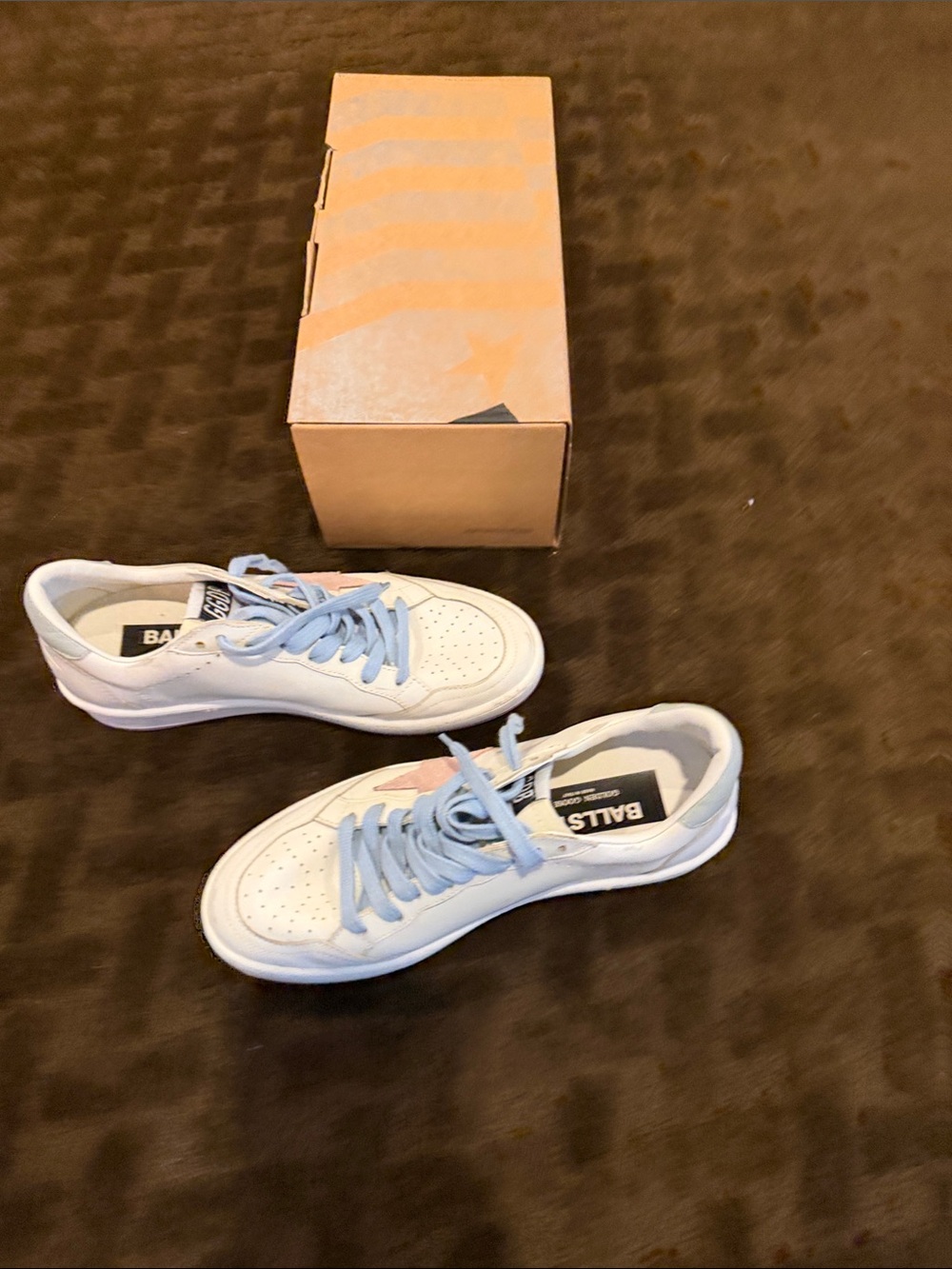 Golden Goose White Leather Sneakers with Pink Star and Light Blue Laces - Picture 3 of 5